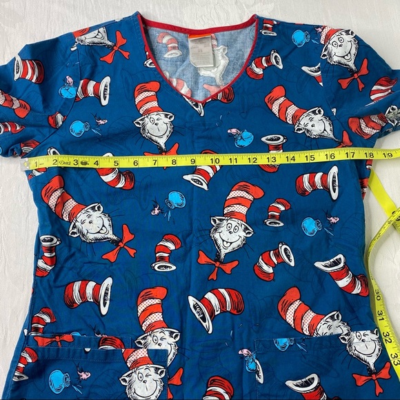 Dr. Seuss CAT IN THE HAT medical cotton scrub top size XS - Picture 9 of 15